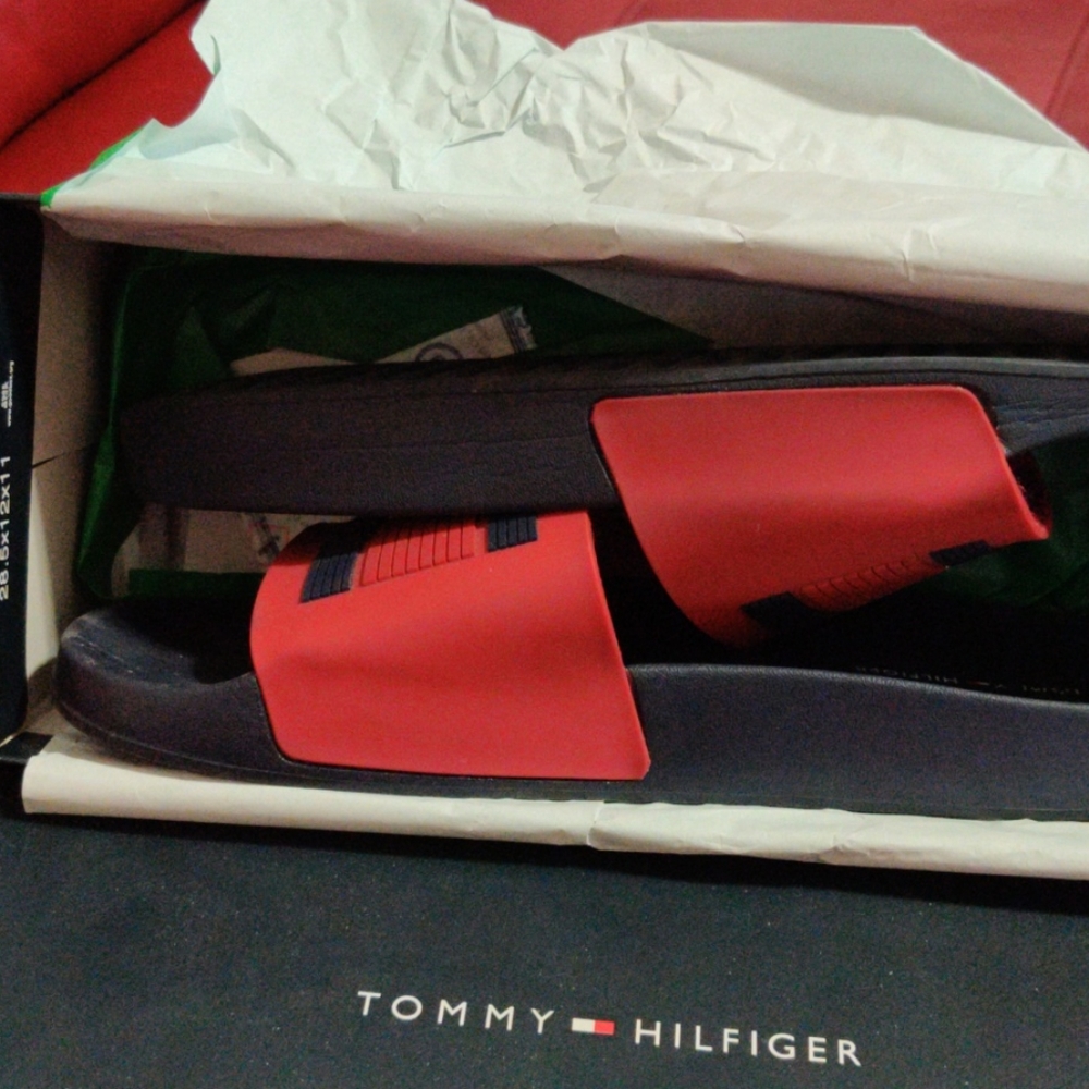 Shoes - Picture 3 of 4